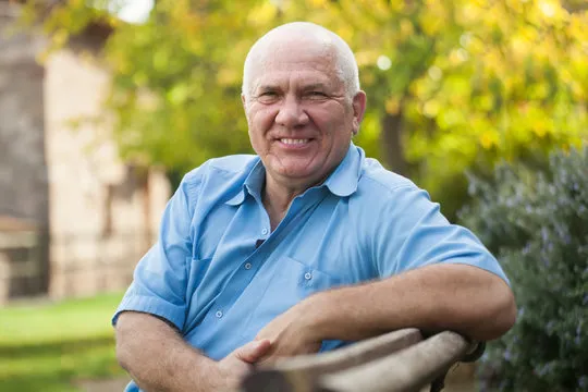 基础走势图 vs. 综合走势图：为您的分析目标选择正确的工具